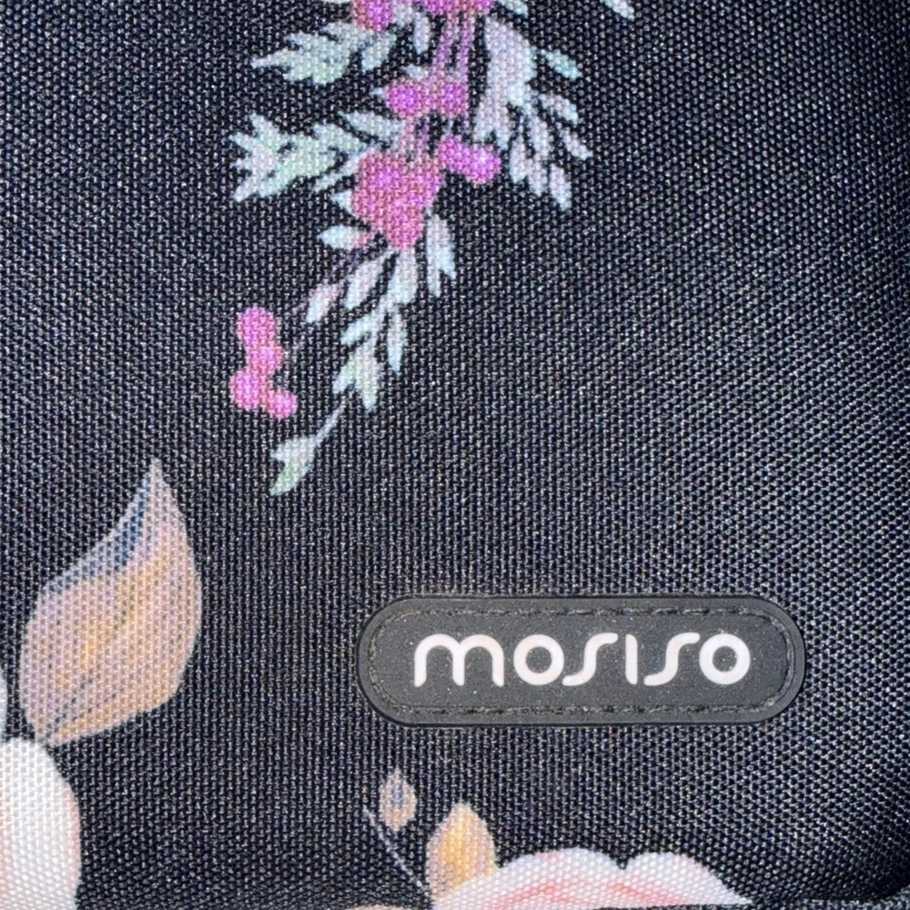 Mosiso laptop sleeve with a black base and peony floral pattern EUC